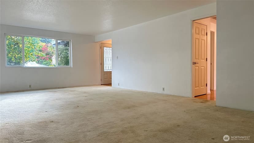 Property photo for 12920 SE 68TH Street, Bellevue photo 5
