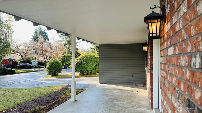 Property photo for 12920 SE 68TH Street, Bellevue photo 3