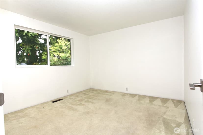 Property photo for 12920 SE 68TH Street, Bellevue photo 15