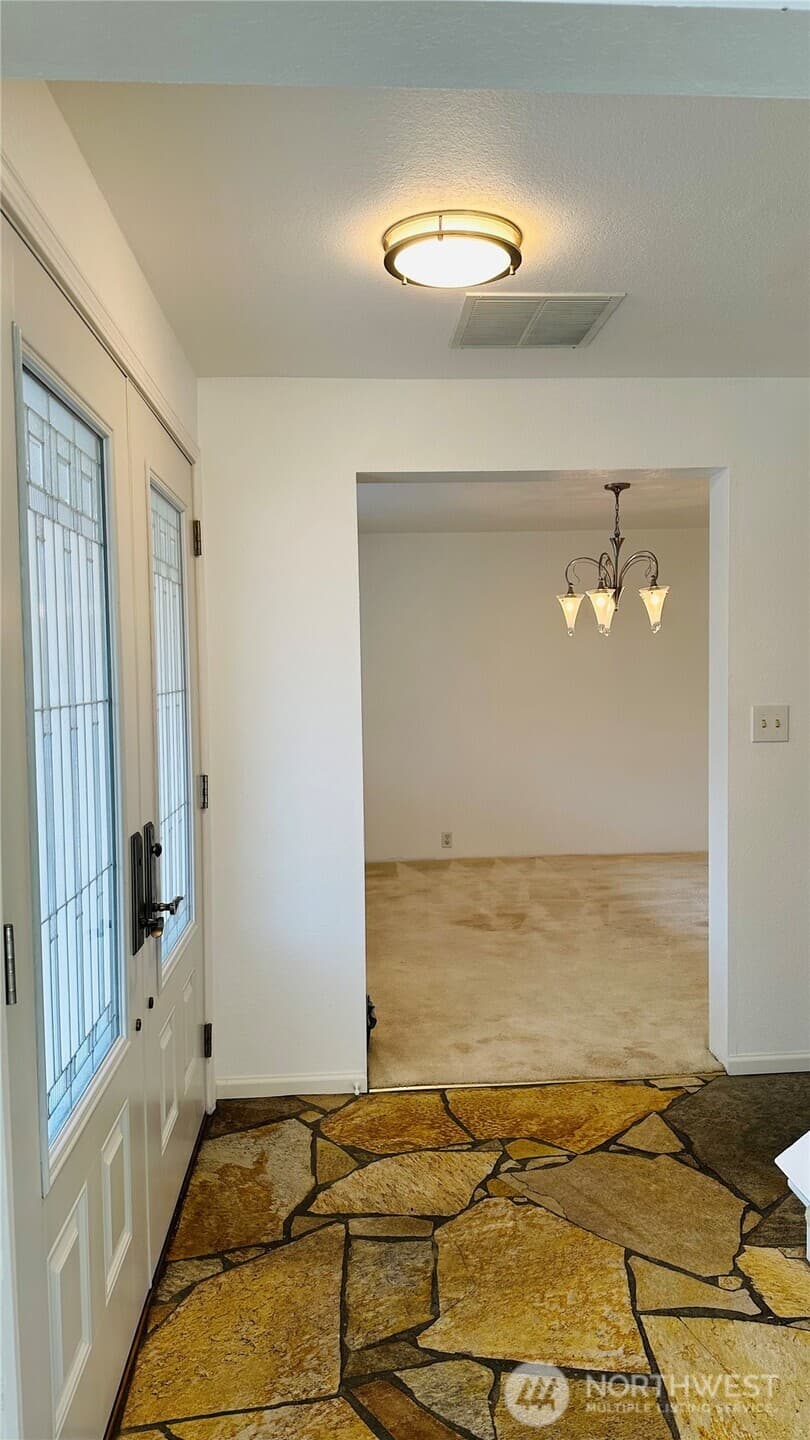 Property photo for 12920 SE 68TH Street, Bellevue photo 21