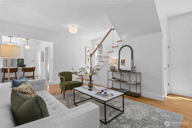 Property photo for 318 N 71st Street, Seattle photo 3