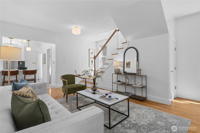 Property photo for 318 N 71st Street, Seattle photo 3