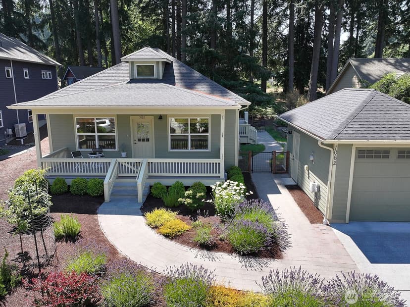 Property photo for 1062 Village Loop, Langley