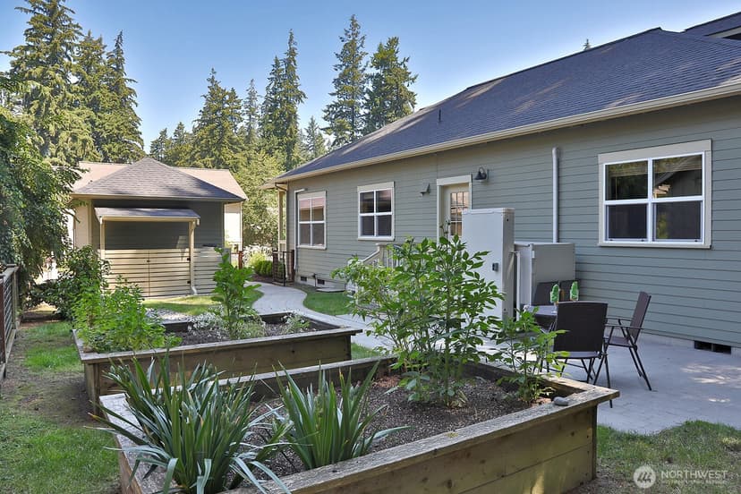 Property photo for 1062 Village Loop, Langley photo 10