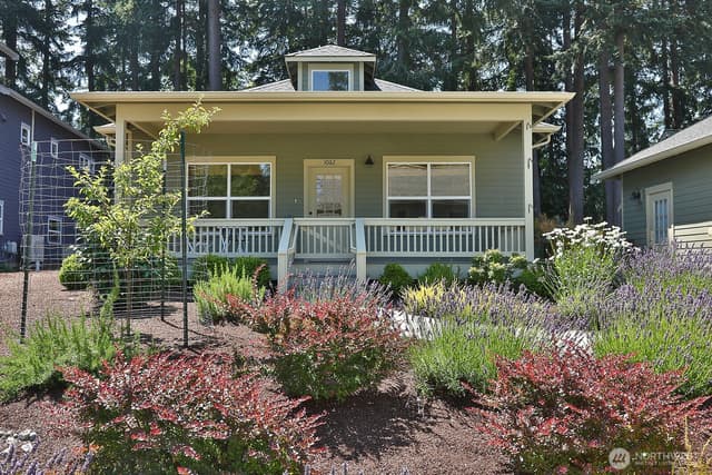 Property photo for 1062 Village Loop, Langley photo 3