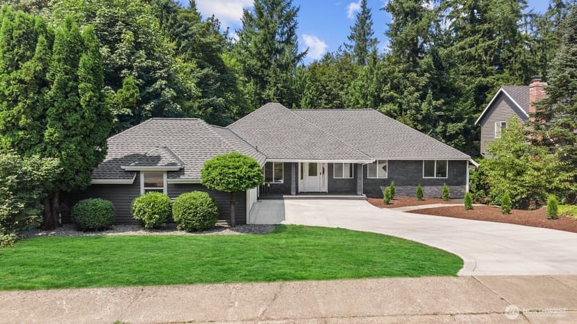 Property photo for 4103 204th Avenue NE, Sammamish photo 2