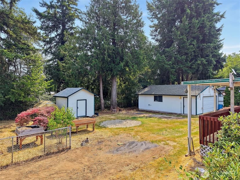 Property photo for 13111 213th Avenue Ct E, Bonney Lake photo 23