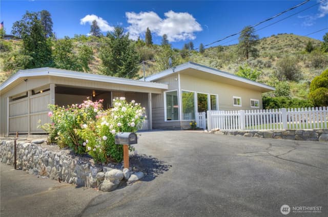Property photo for 2347 W Prospect Street, Chelan
