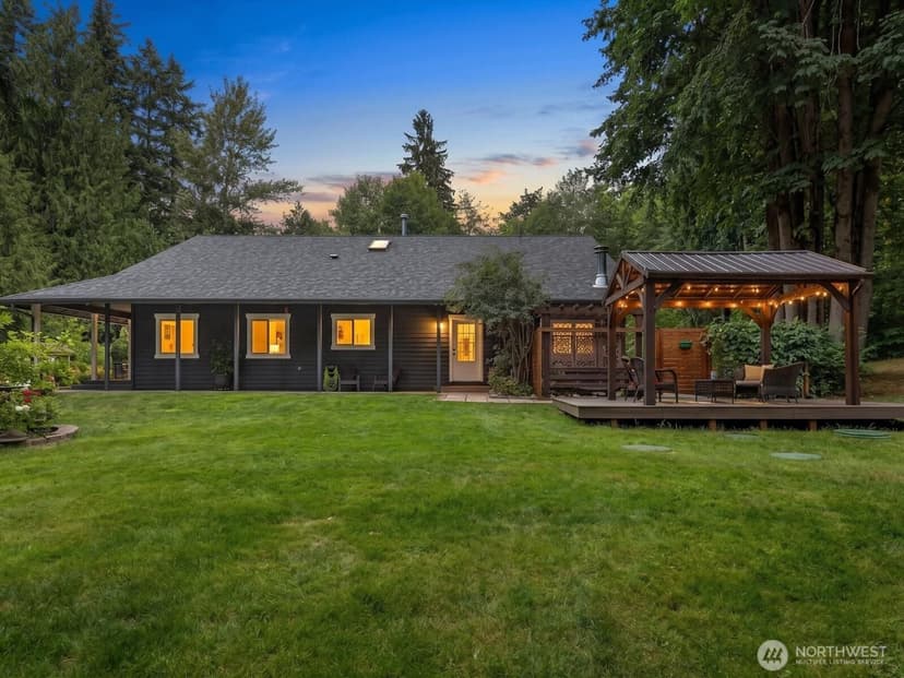Property photo for 13530 284th Avenue NE, Duvall photo 4