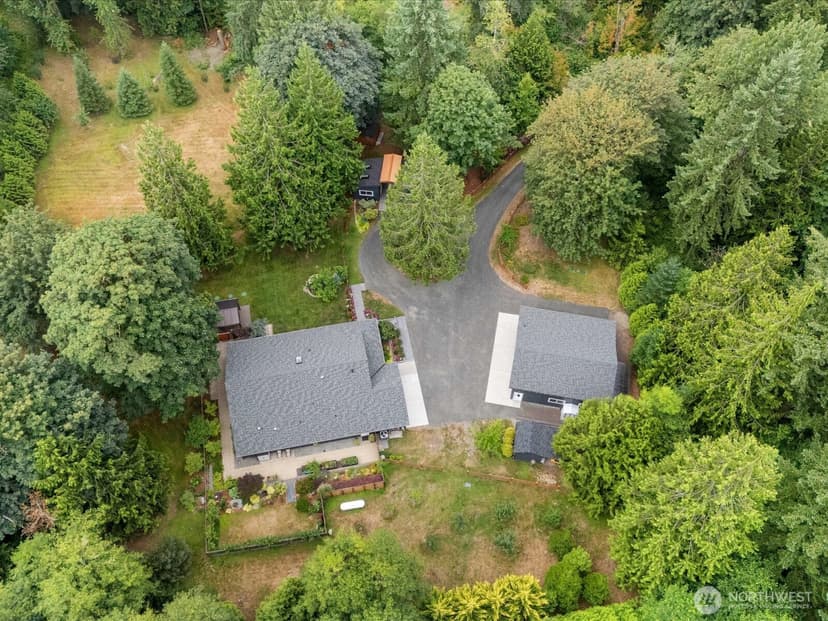 Property photo for 13530 284th Avenue NE, Duvall photo 38