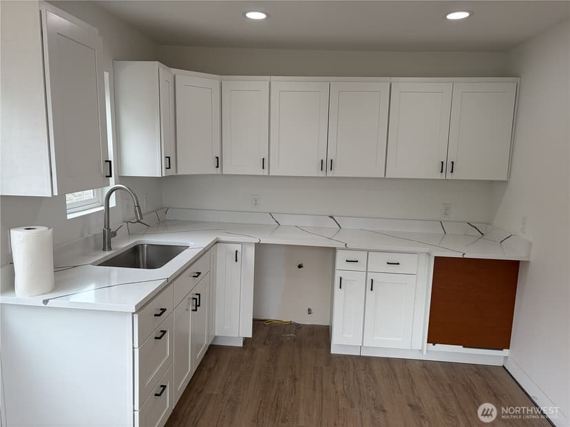 Property photo for 4123 W D Street, Bremerton photo 3