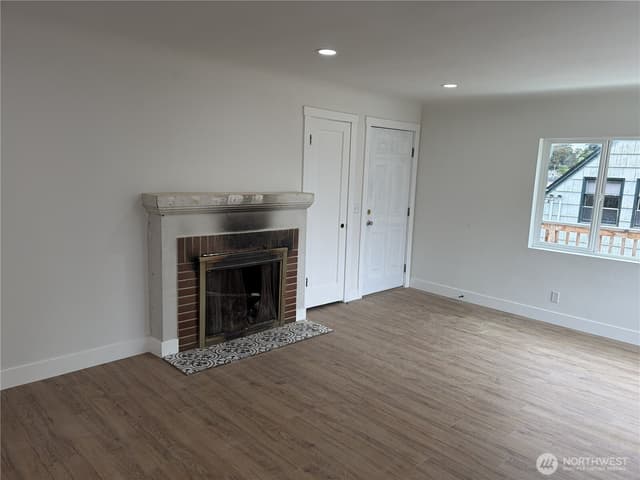 Property photo for 4123 W D Street, Bremerton photo 5