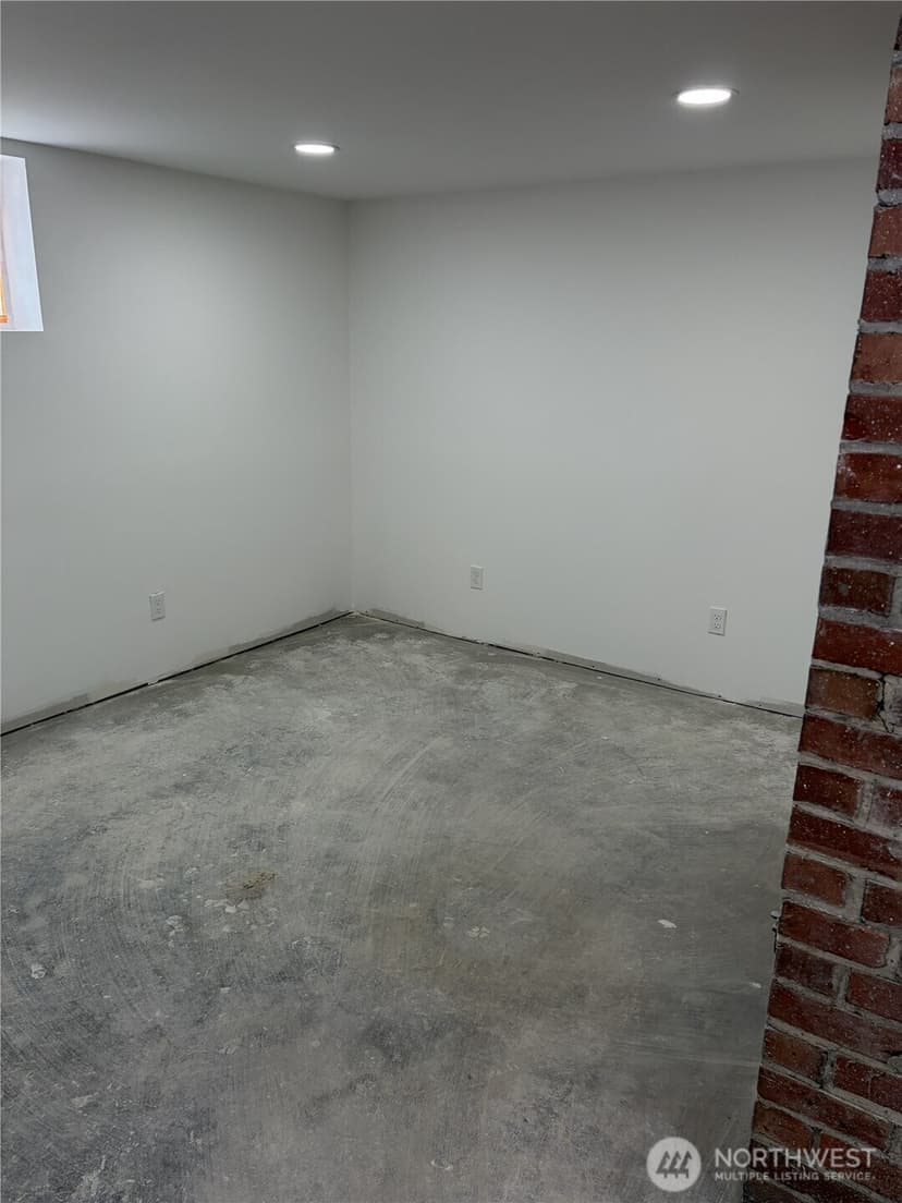 Property photo for 4123 W D Street, Bremerton photo 22