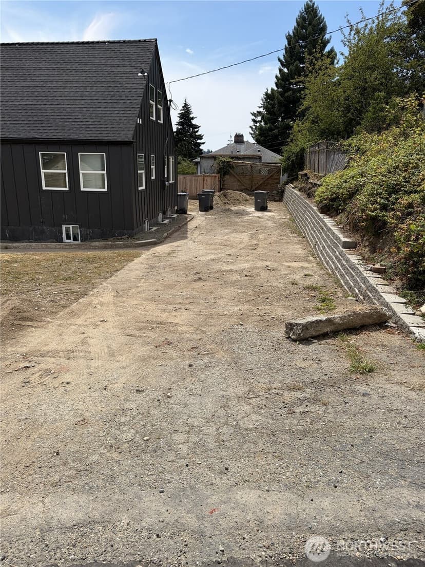 Property photo for 4123 W D Street, Bremerton photo 23