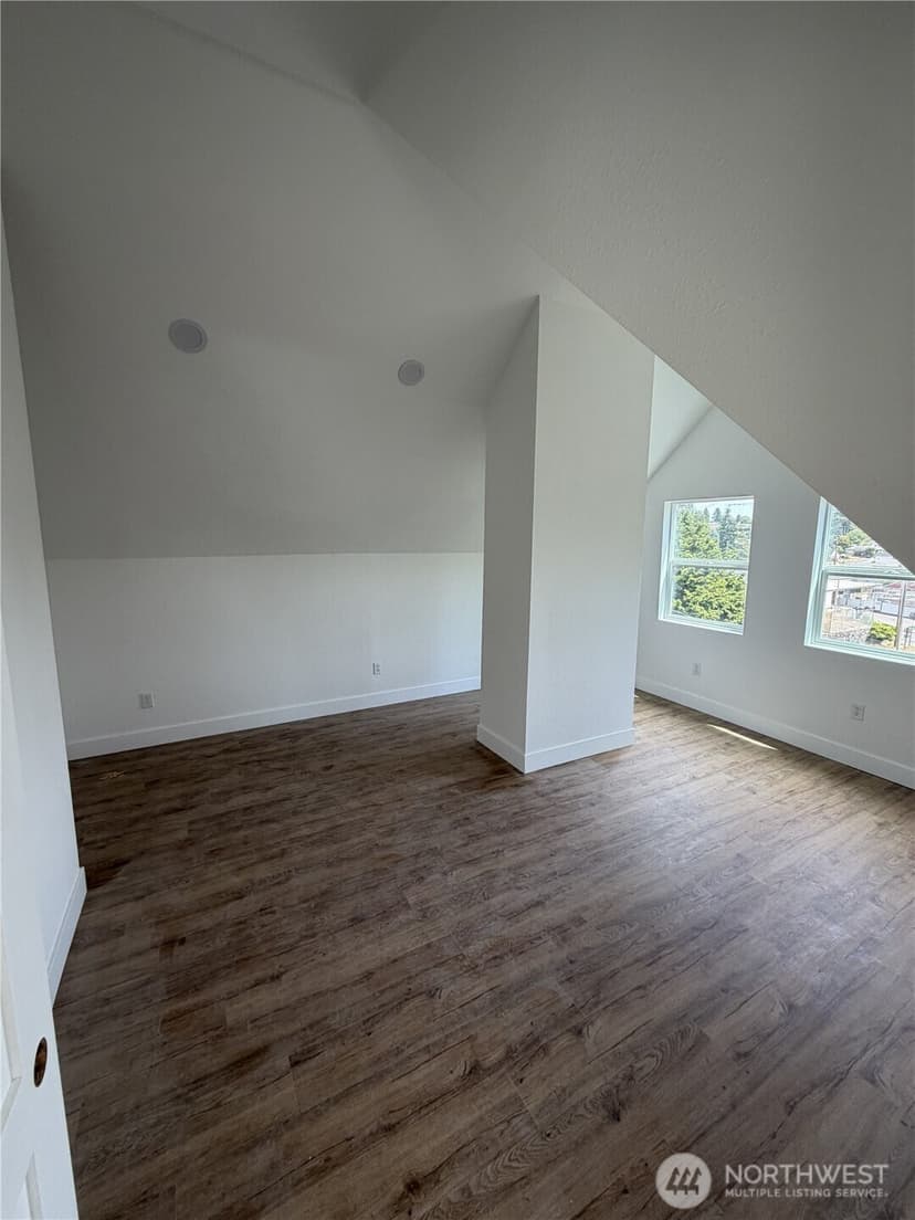 Property photo for 4123 W D Street, Bremerton photo 11