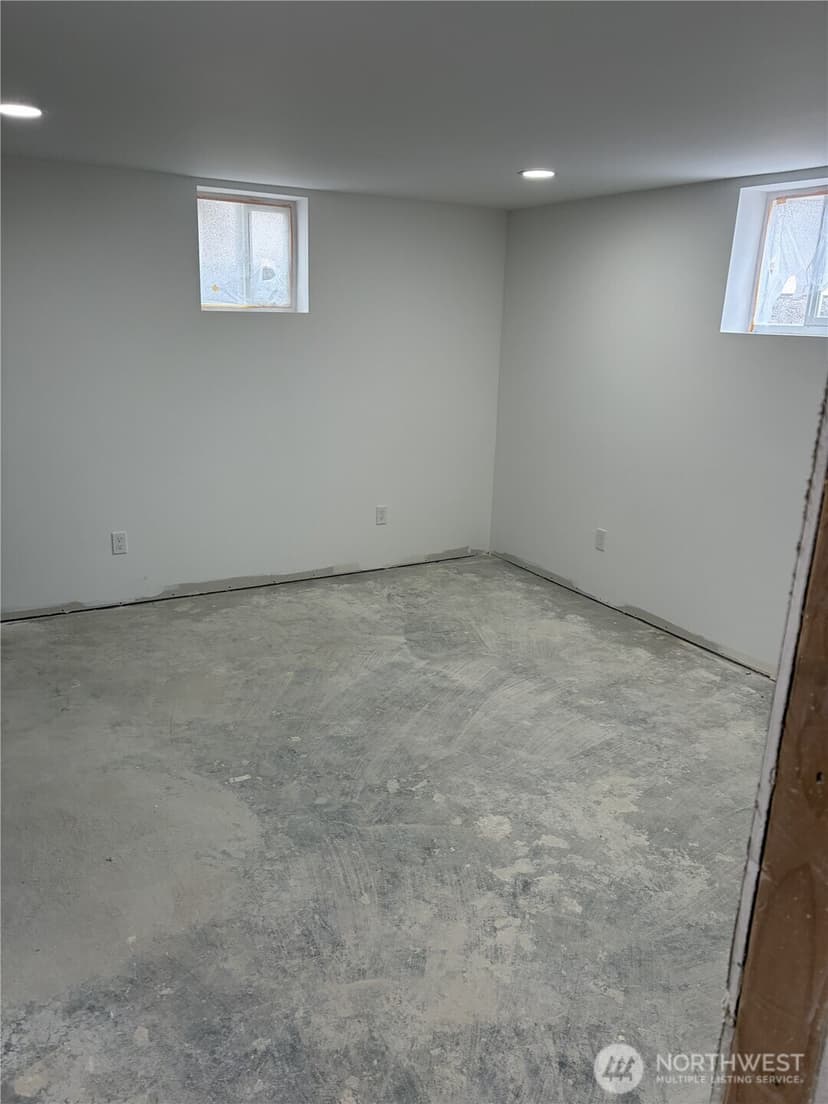 Property photo for 4123 W D Street, Bremerton photo 19