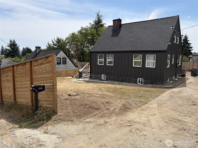 Property photo for 4123 W D Street, Bremerton