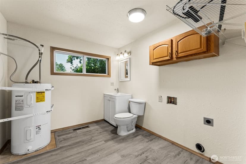 Property photo for 1648 Wolves Road, Port Orchard photo 18