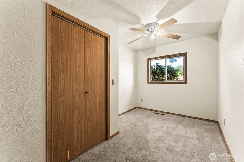 Property photo for 1648 Wolves Road, Port Orchard photo 14