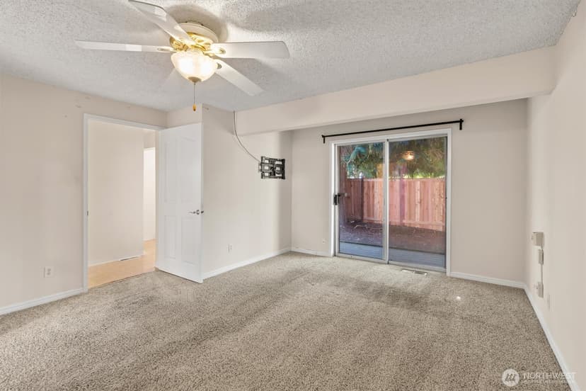 Property photo for 3319 S 192nd Street, SeaTac photo 13