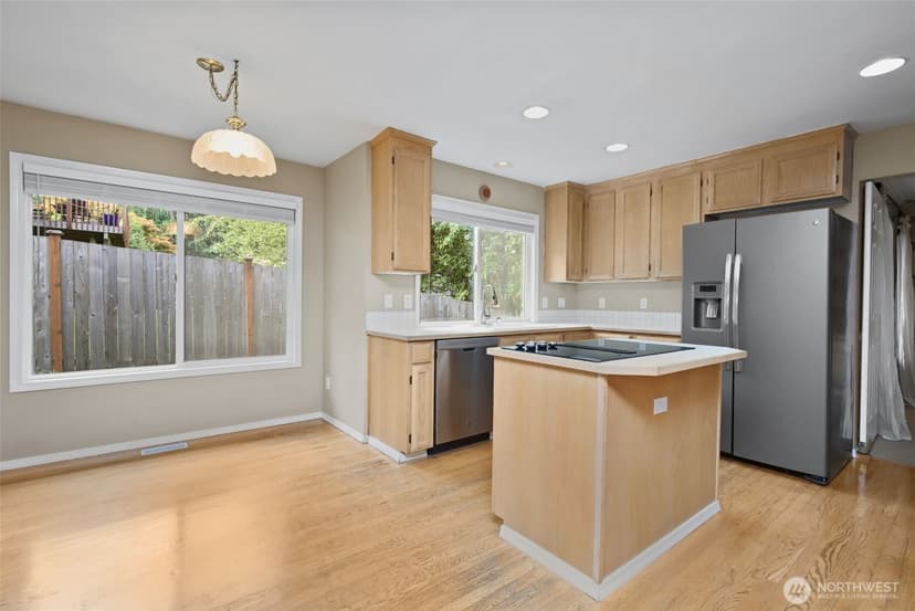 Property photo for 8021 NE 122nd Place, Kirkland photo 15