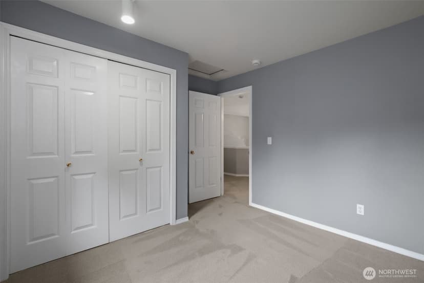 Property photo for 8021 NE 122nd Place, Kirkland photo 31