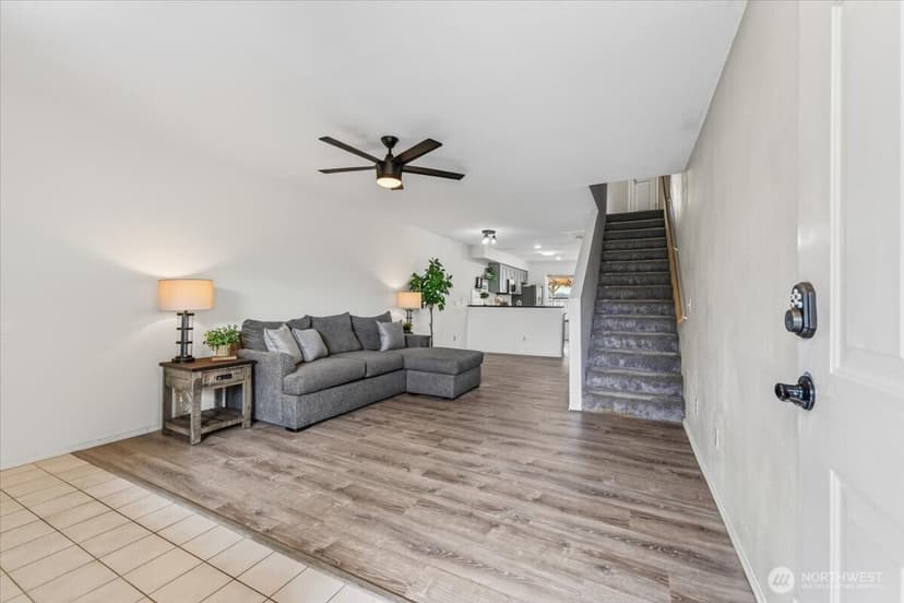 Property photo for 9809 132nd Street Court E #B, Puyallup photo 4
