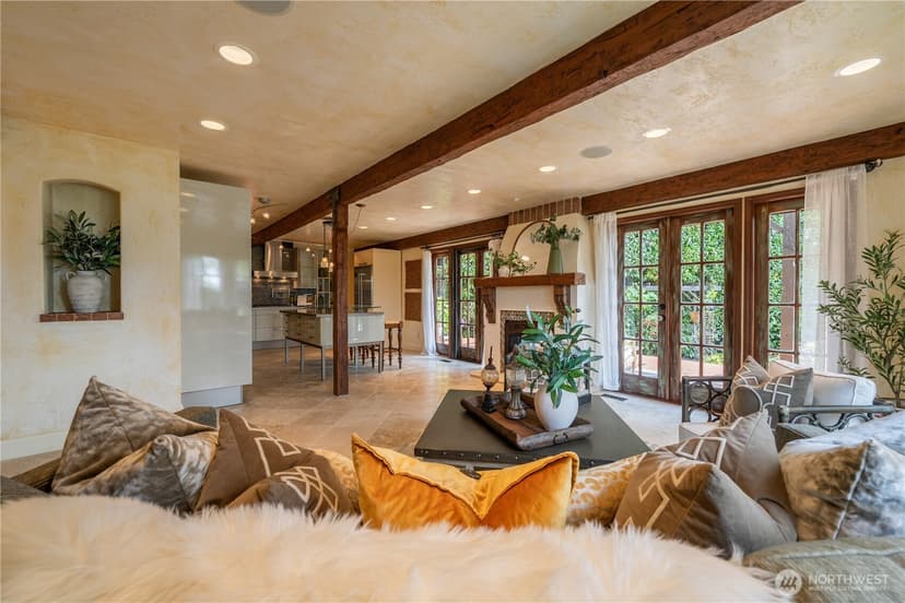 Property photo for 122 Waverly Way, Kirkland photo 13
