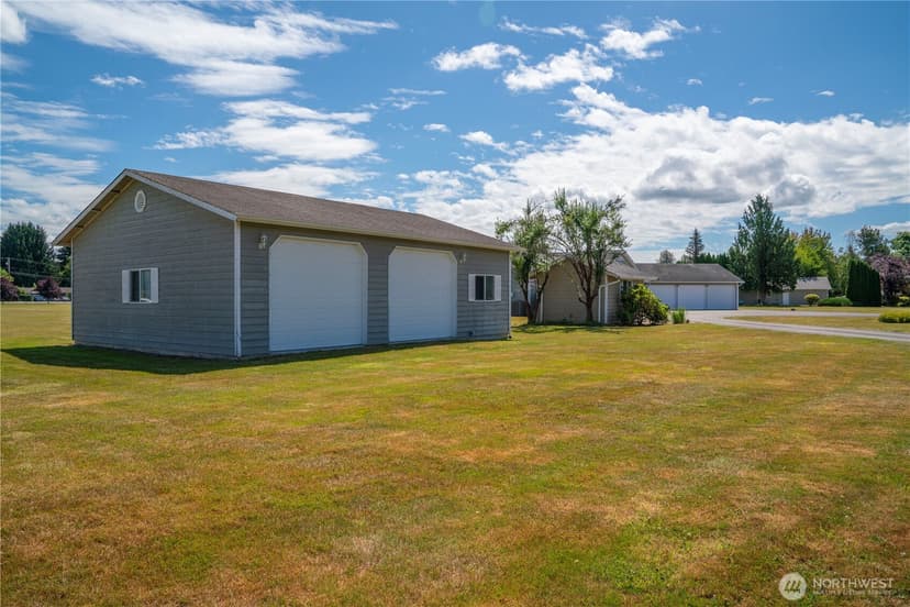 Property photo for 6401 145th Drive NE, Lake Stevens photo 31