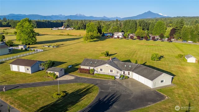 Property photo for 6401 145th Drive NE, Lake Stevens