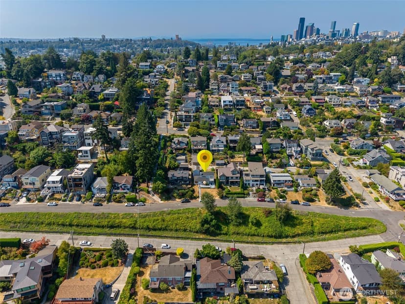 Property photo for 927 Lake Washington Blvd S, Seattle photo 16