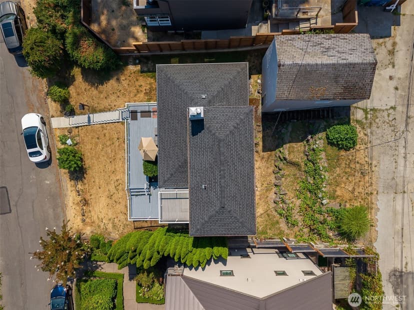 Property photo for 927 Lake Washington Blvd S, Seattle photo 15