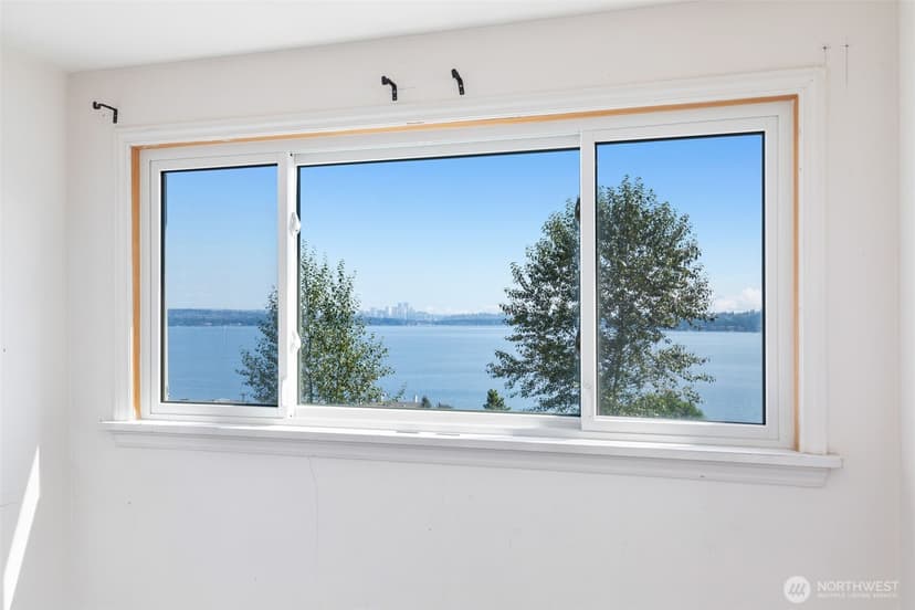Property photo for 927 Lake Washington Blvd S, Seattle photo 7