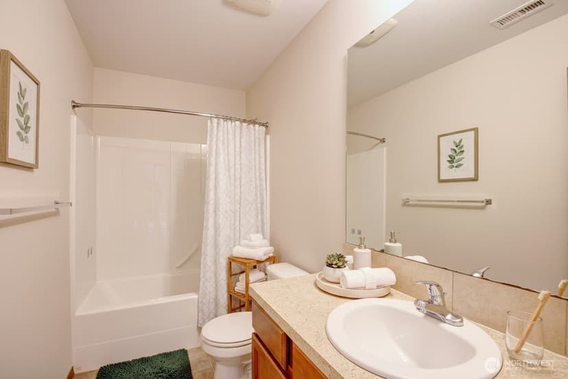 Property photo for 2327 107th Avenue SE, Lake Stevens photo 8