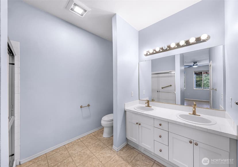 Property photo for 17426 Bothell Way NE #A404, Bothell photo 11