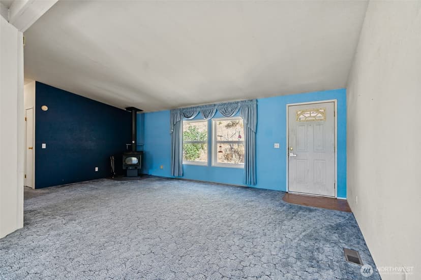 Property photo for 5501 Red Bridge Road, Cle Elum photo 6