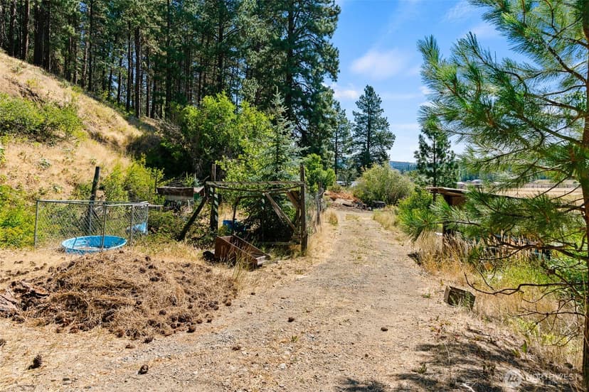 Property photo for 5501 Red Bridge Road, Cle Elum photo 26
