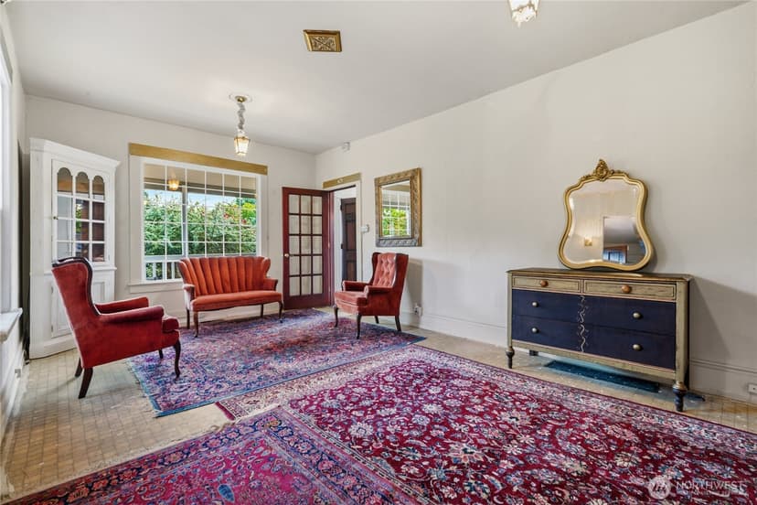Property photo for 1012 20th Avenue S, Seattle photo 13