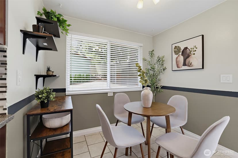Property photo for 16106 Densmore Avenue N, Shoreline photo 12