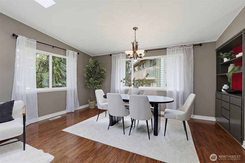 Property photo for 16106 Densmore Avenue N, Shoreline photo 9