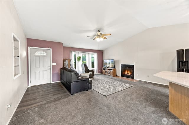 Property photo for 22015 SE 267th S, Maple Valley photo 5