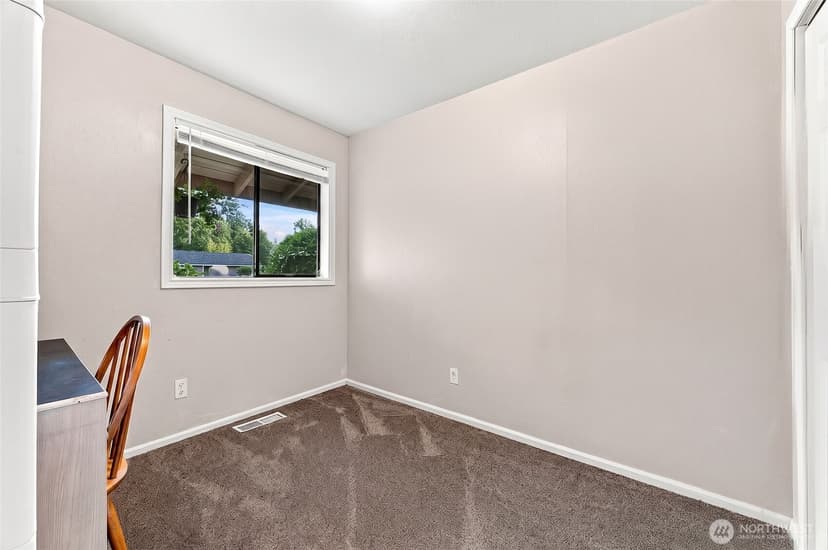 Property photo for 22015 SE 267th S, Maple Valley photo 18