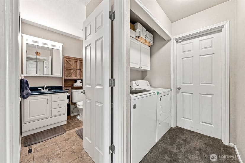 Property photo for 22015 SE 267th S, Maple Valley photo 12