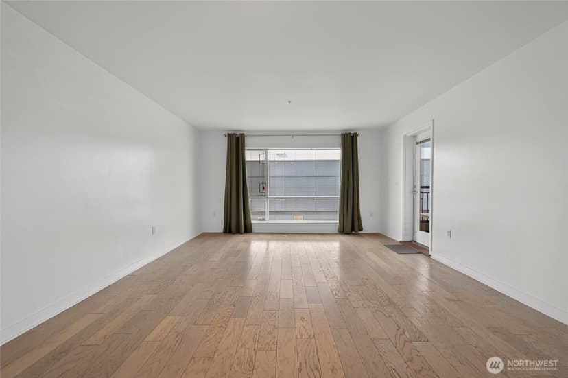 Property photo for 321 10th Avenue S #710, Seattle photo 11