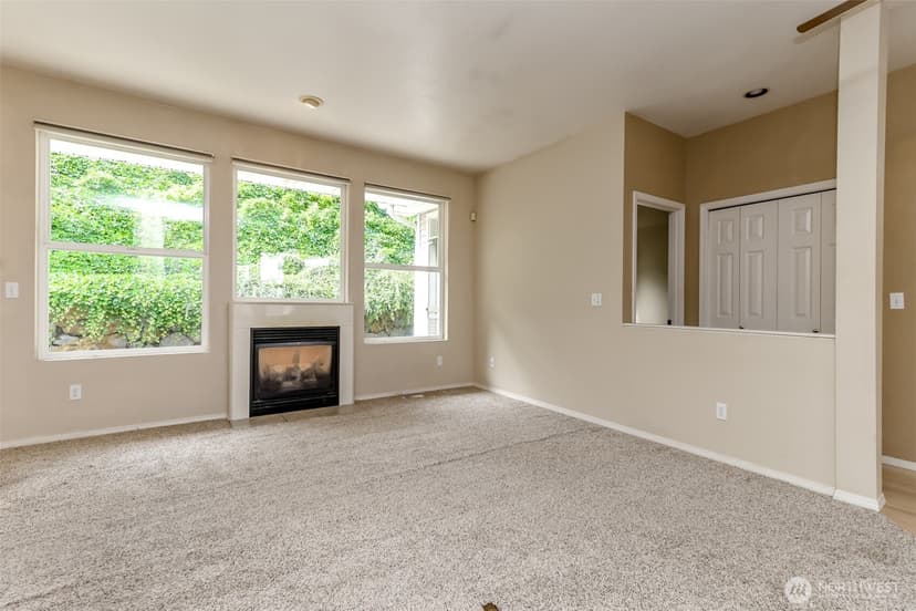 Property photo for 8910 71st Street Ct SW, Lakewood photo 6