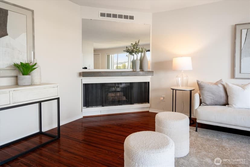 Property photo for 11600 Rainier Avenue S #202, Seattle photo 8