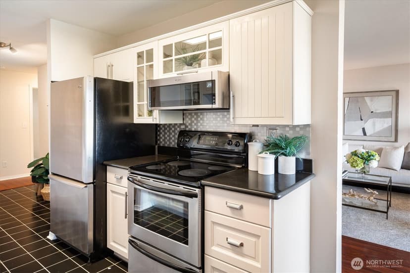 Property photo for 11600 Rainier Avenue S #202, Seattle photo 15