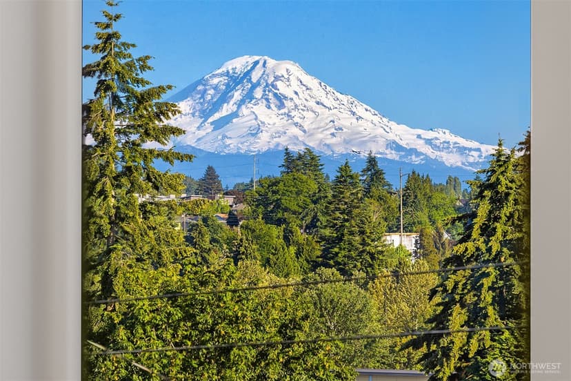 Property photo for 2768 SW Holden Street, Seattle photo 14