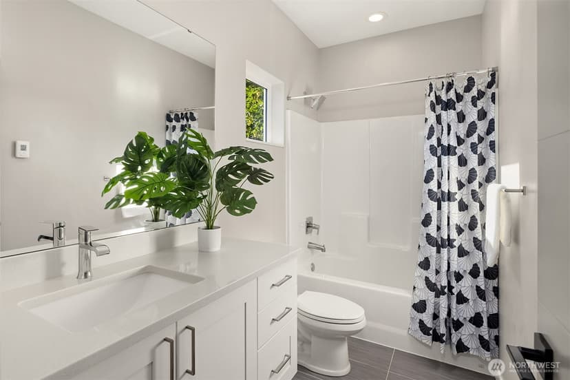 Property photo for 2768 SW Holden Street, Seattle photo 21