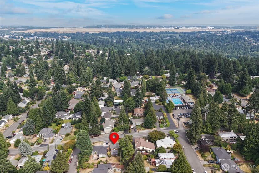 Property photo for 16613 19th Avenue SW, Burien photo 37